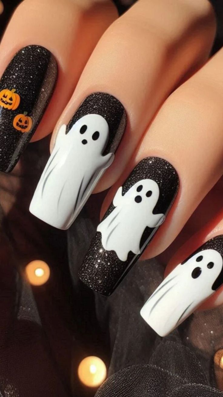 29 Halloween Nails That Are More Chic Than Scary 22 29 Halloween Nails That Are More Chic Than Scary