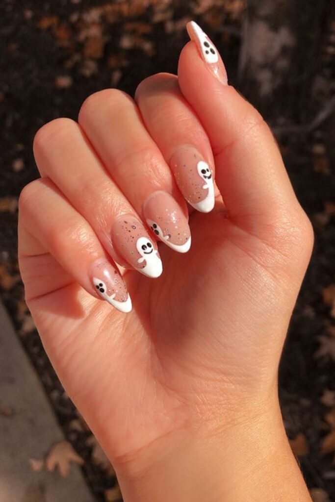 30 Cute & Playful Halloween Nail Art Designs to Try This Season