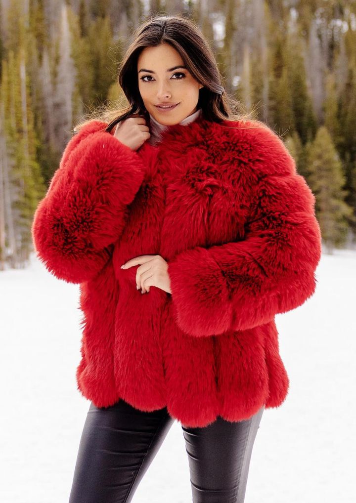 Cherry Red Winter Outfits 2026: Bold, Chic & Cozy Looks for Women 12 Cherry Red Winter Outfits 2026: Bold, Chic & Cozy Looks for Women