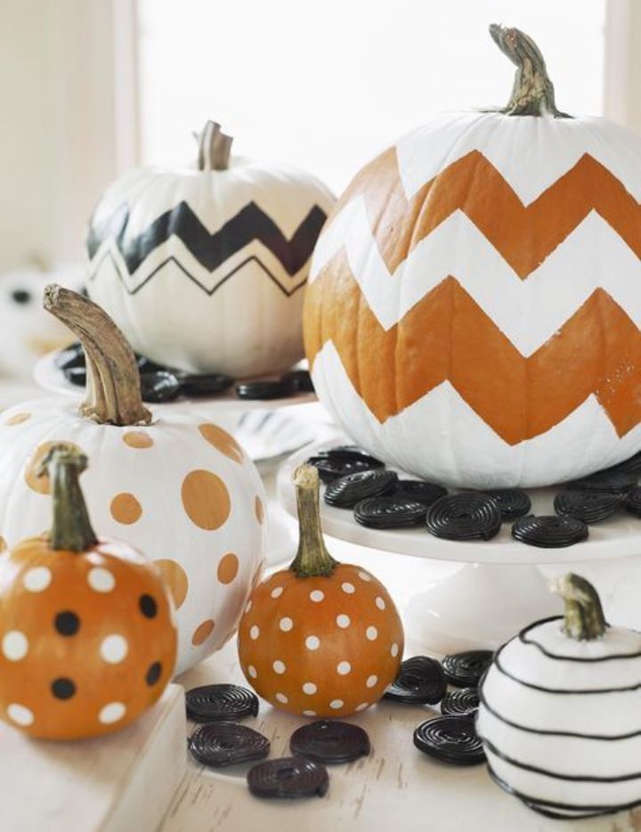 30+ Stylish Pumpkin Painting Ideas for Thanksgiving Decor