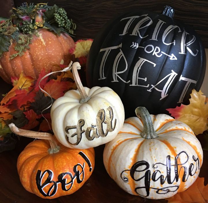 30+ Stylish Pumpkin Painting Ideas for Thanksgiving Decor