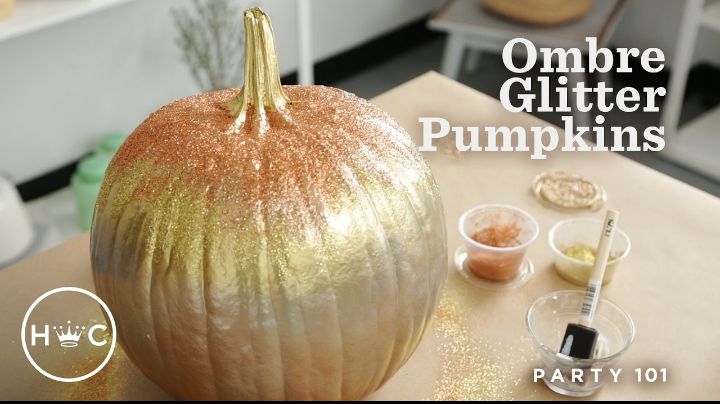 30+ Stylish Pumpkin Painting Ideas for Thanksgiving Decor