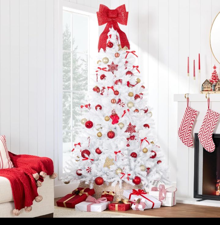 20 Gorgeous Christmas Decorations to Make Your 2025 Home Merry & Bright