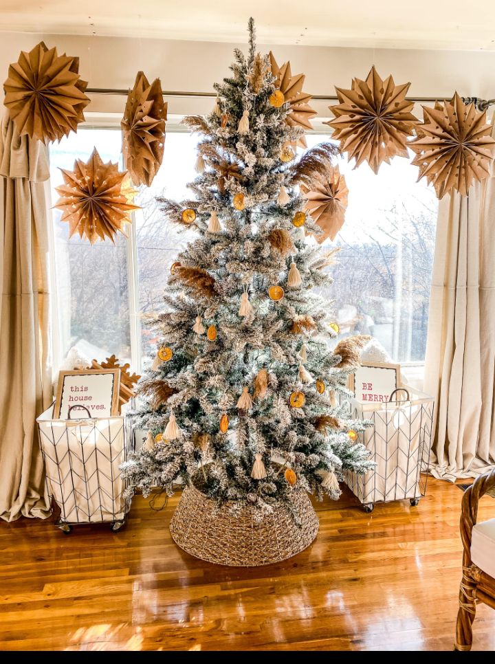 20 Gorgeous Christmas Decorations to Make Your 2025 Home Merry & Bright