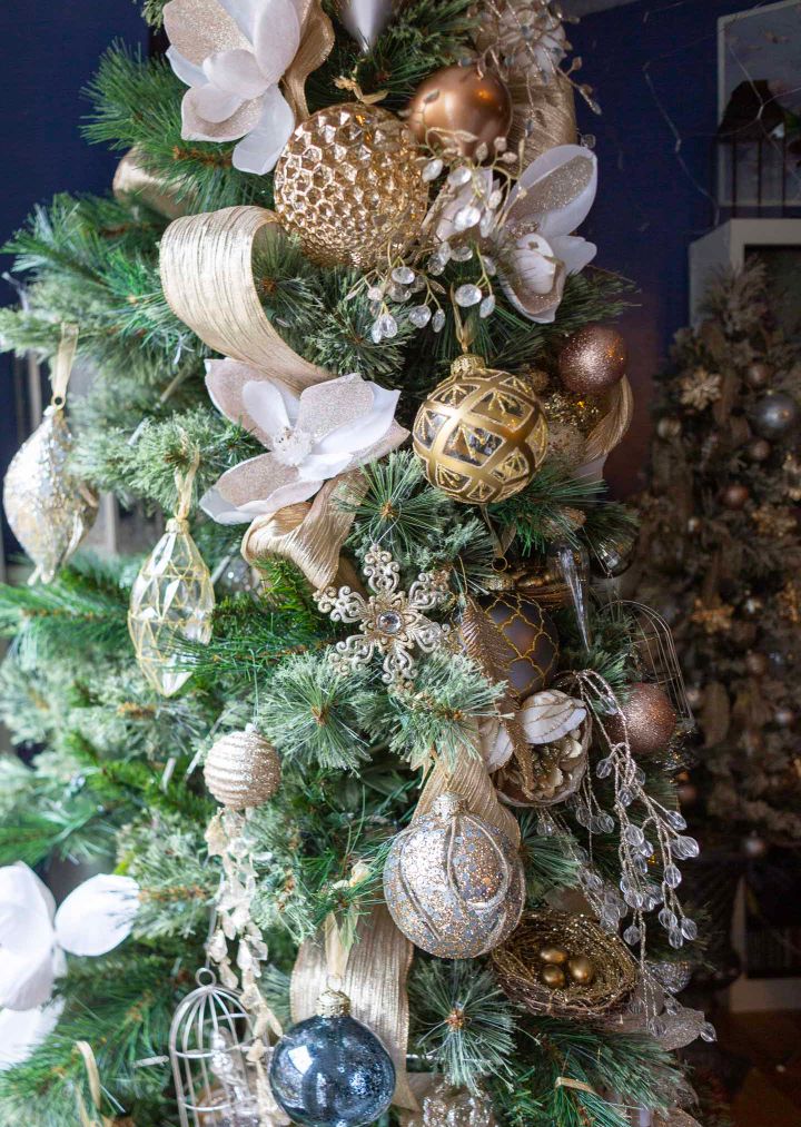 20 Gorgeous Christmas Decorations to Make Your 2025 Home Merry & Bright