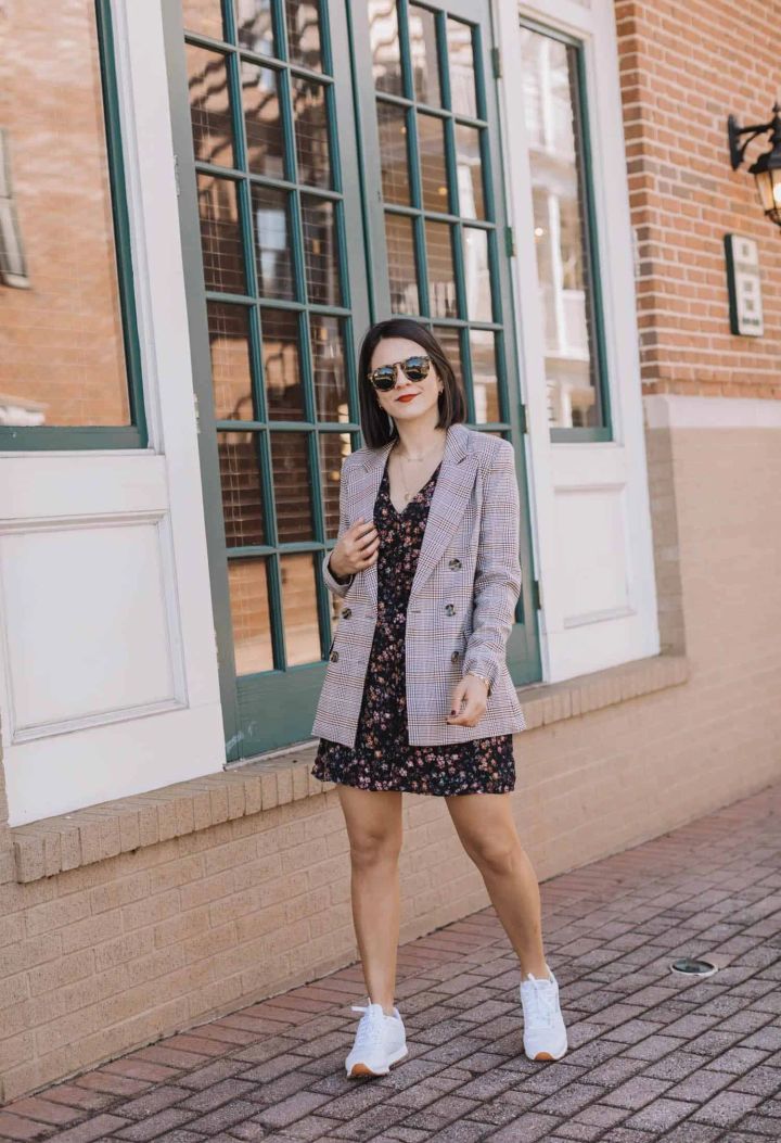 Short Floral Mini Dress Outfit Ideas for Every Occasion