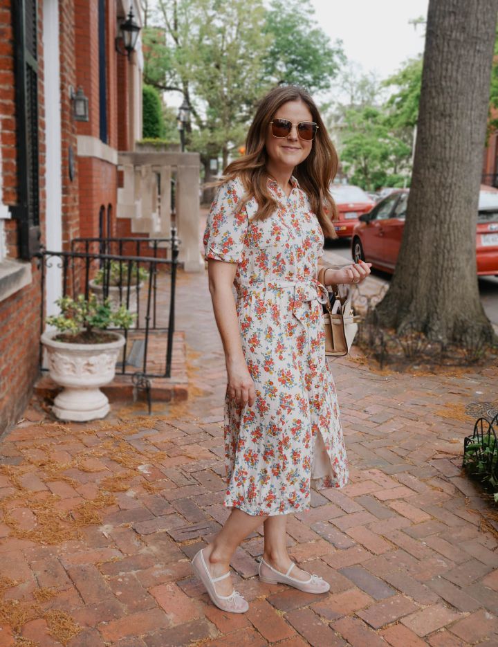 Short Floral Mini Dress Outfit Ideas for Every Occasion 14 Short Floral Mini Dress Outfit Ideas for Every Occasion