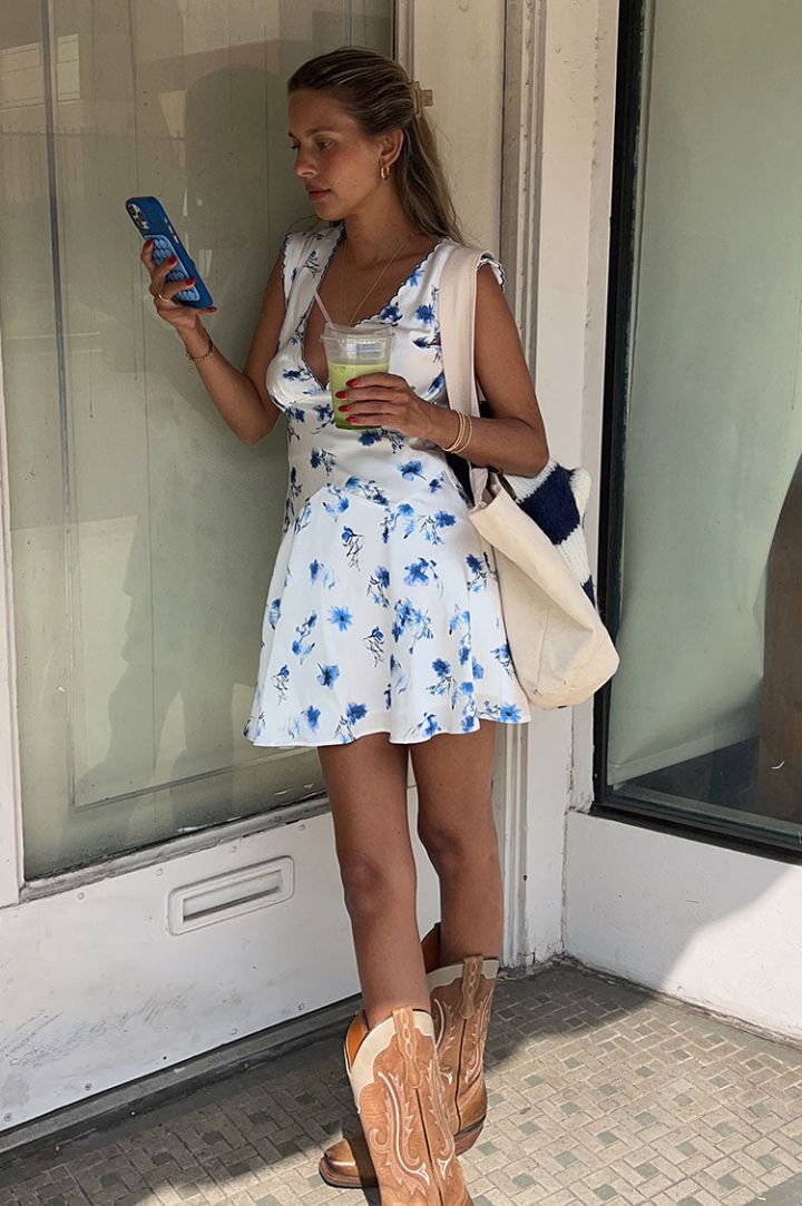 25 Ways to Style a Blue Floral Dress for Every Occasion