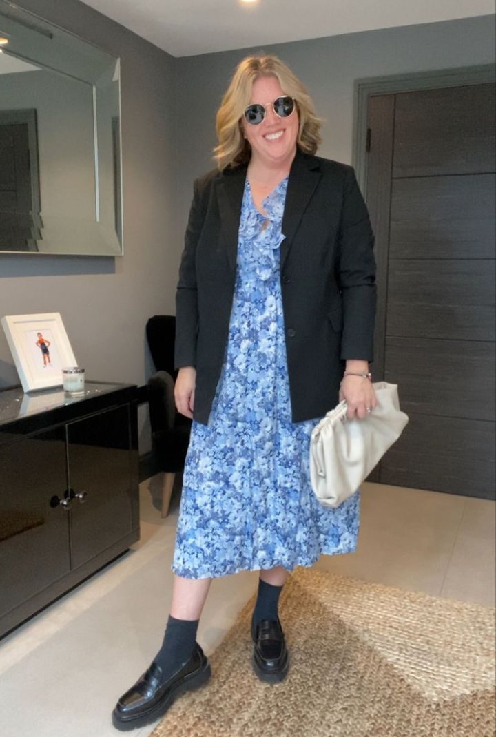 25 Ways to Style a Blue Floral Dress for Every Occasion