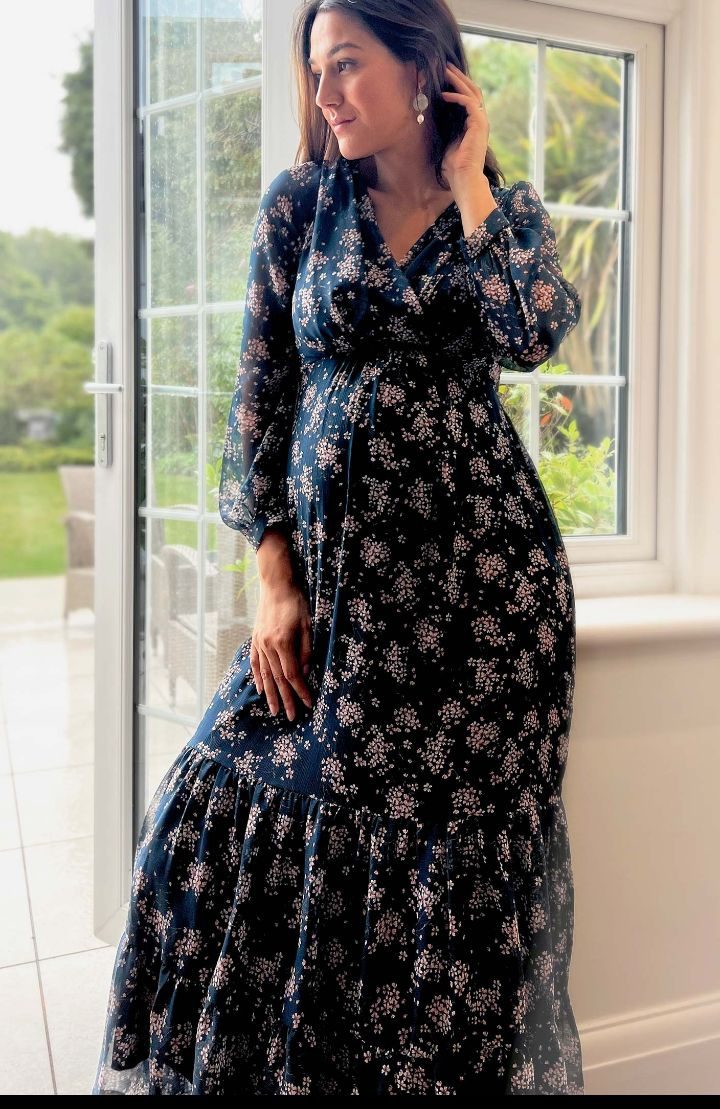 25 Ways to Style a Blue Floral Dress for Every Occasion