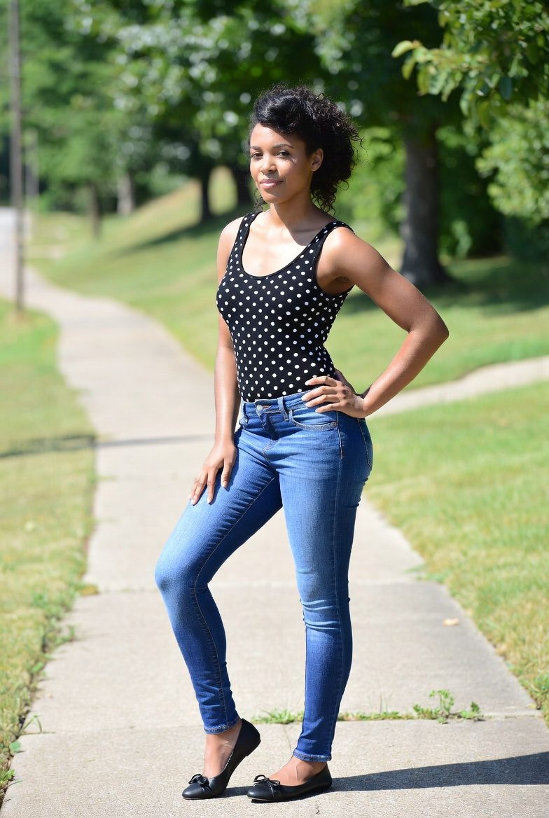 Polka Dot Blouse With Jeans Outfit: 20 Chic & Modern Ways to Style This Classic Combo