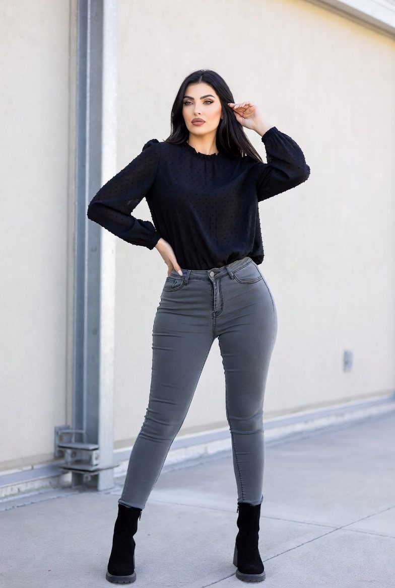 Polka Dot Blouse With Jeans Outfit: 20 Chic & Modern Ways to Style This Classic Combo