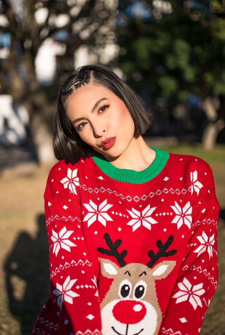 Christmas Hairstyles for Short Hair: 25+ Festive & Chic Ideas