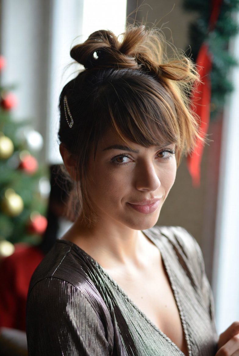 Christmas Hairstyles for Short Hair: 25+ Festive & Chic Ideas