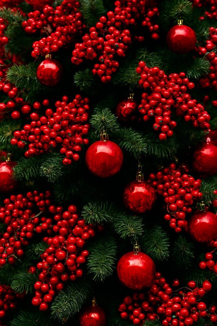 15 Stunning Christmas Tree Themes to Inspire Your Decor