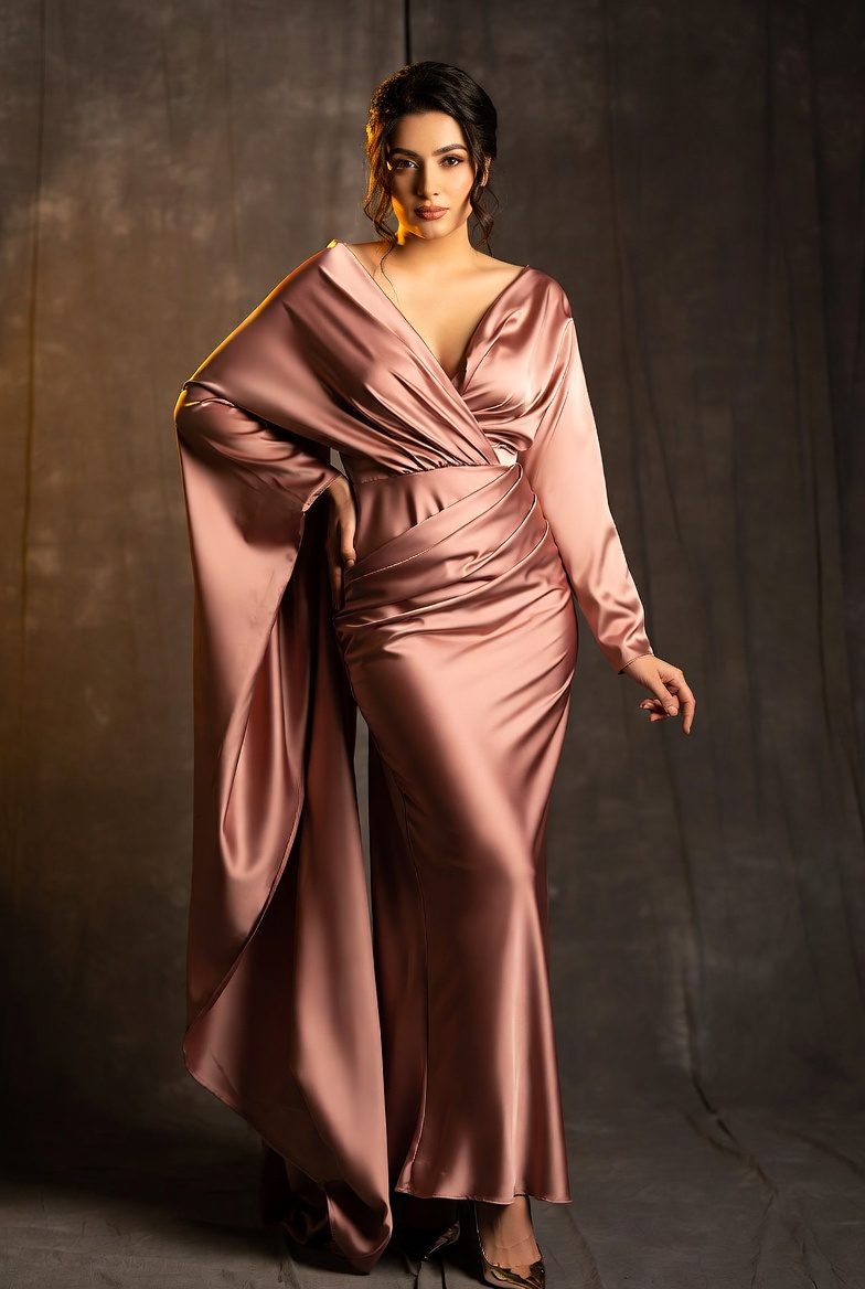 Valentine’s Day Dress Ideas: 21 Stylish Looks You’ll Fall in Love With