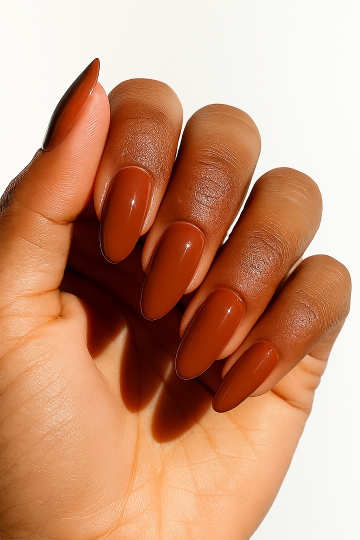17 Christmas Nail Colors That Look Stunning on Brown Skin & Colored Hair
