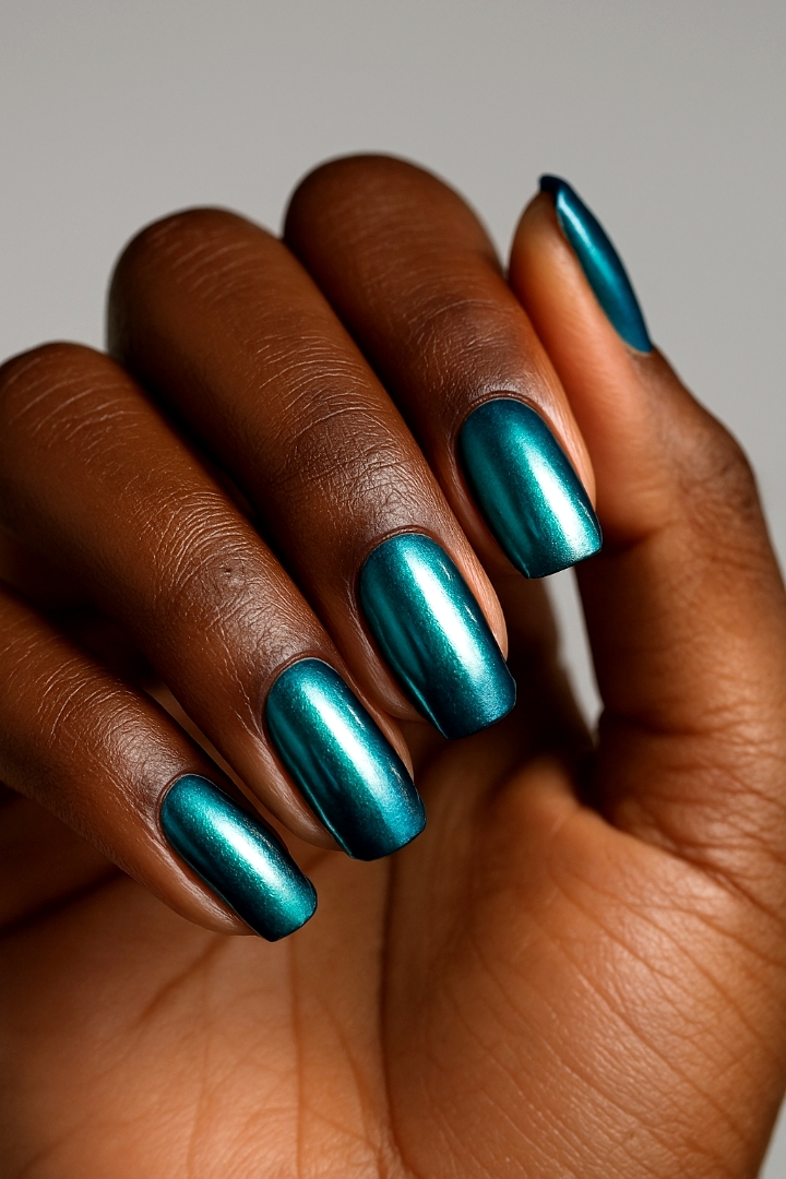 20 Metallic Nail Colors That Look Stunning on Melanin Skin