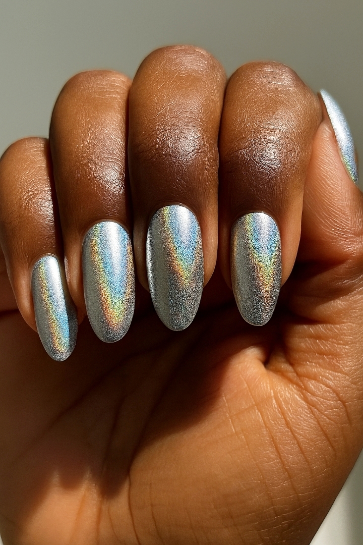 20 Metallic Nail Colors That Look Stunning on Melanin Skin