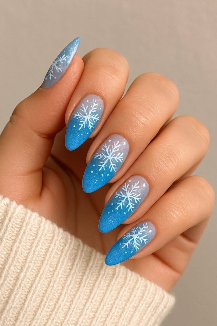 21 Cute Snowflake Nail Designs for a Magical Winter Look