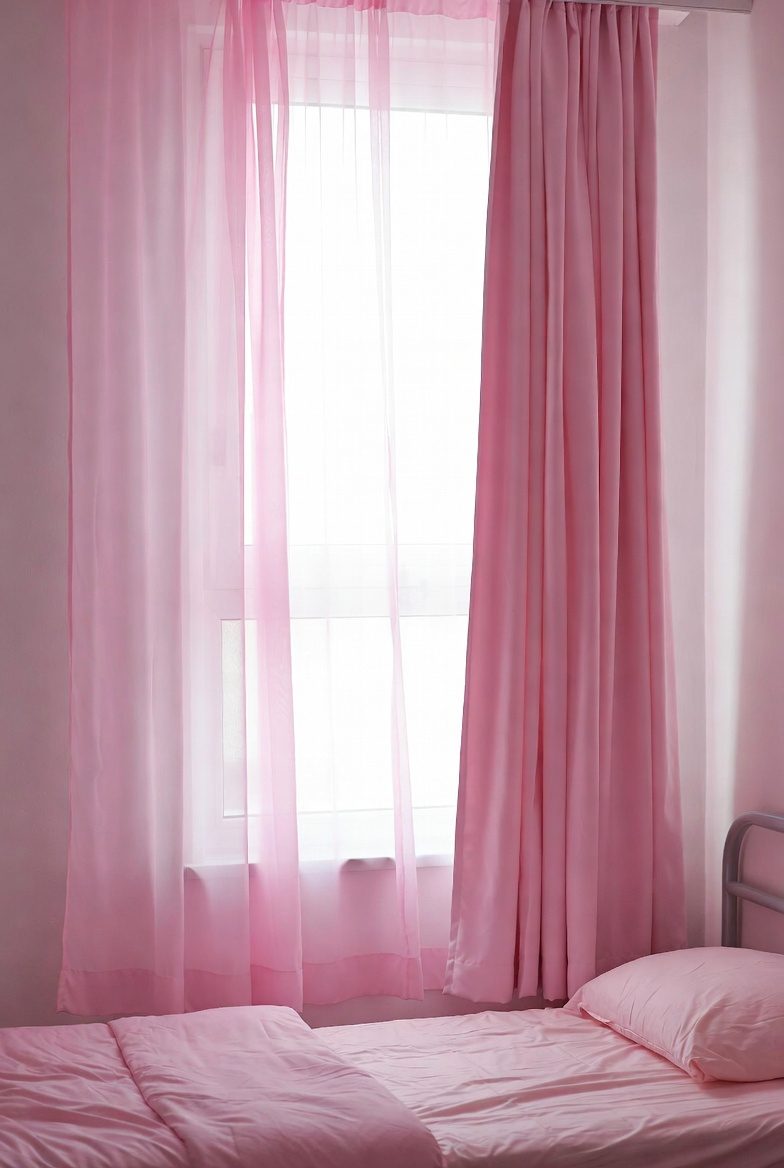 Pink Dorm Room Decor: 18 Stylish Ideas for a Dreamy College Space