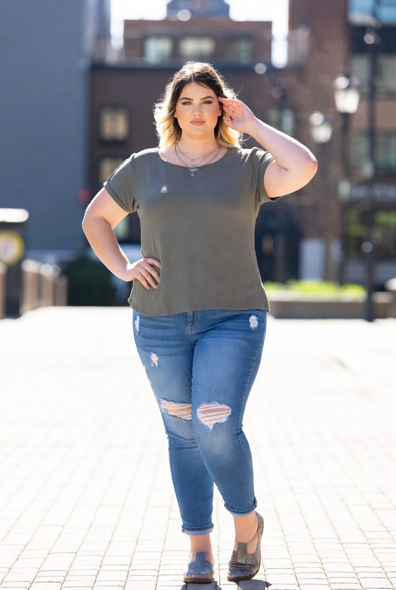 Best Jeans for Plus Size Women: 21 Flattering Styles That Truly Fit