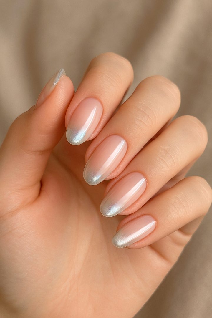 21 Glam Nail Designs That Shine Under Party Lights