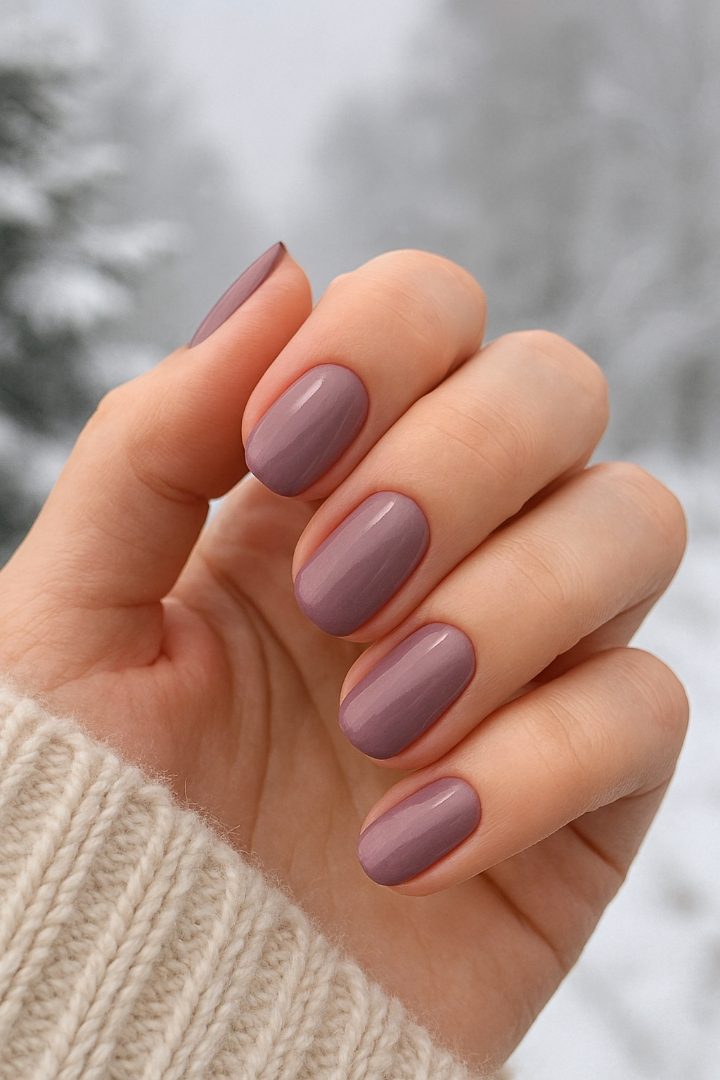20 Must-Try Winter Nail Colors That Are Trending This Season
