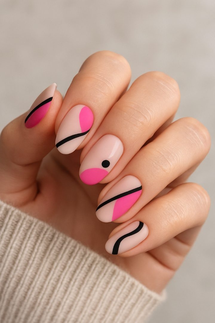 15 Cute Valentine’s Nails That Are Trending Now