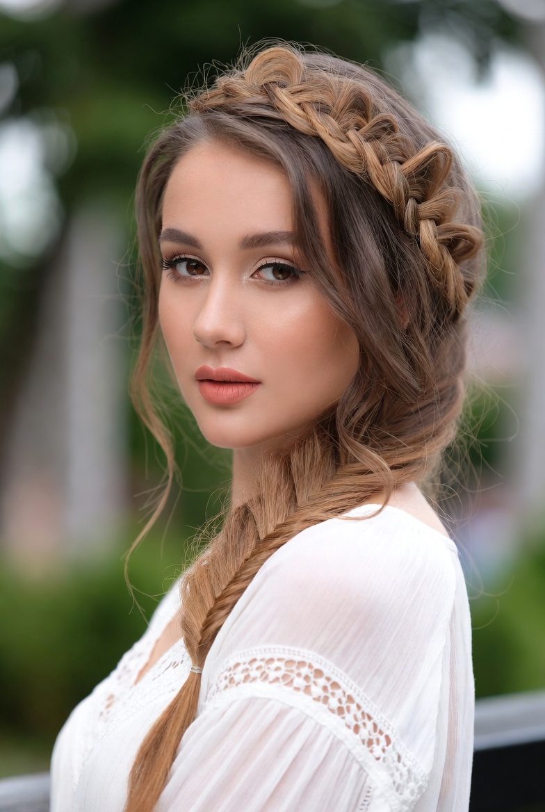 20 Romantic Braided Valentines Hairstyles: Your Ultimate Date Night Guide