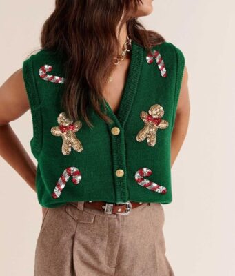 20 Christmas Sweater Outfit Ideas to Stay Cozy and Stylish 20 Christmas Sweater Outfit Ideas to Stay Co Cover